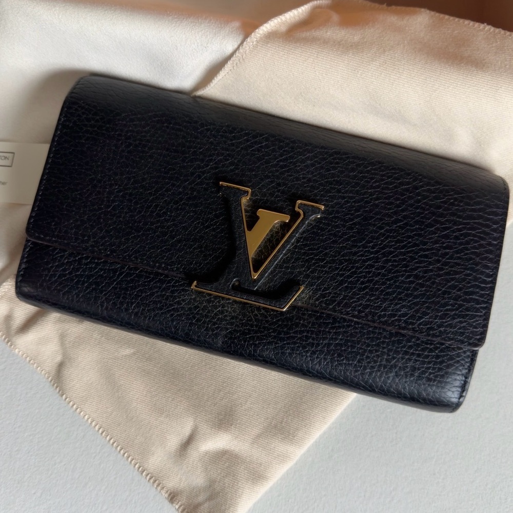 LOUIS VUITTON Capucines Taurillon Black Pink Leather Gold LV Buckle Large Wallet - Picture 2 of 16